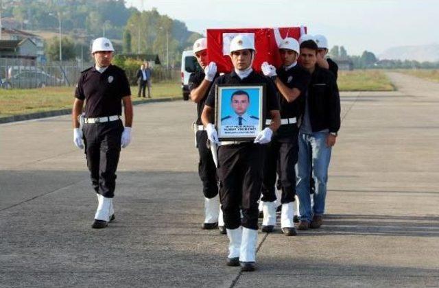 Şehit Polisin Cenazesi Zonguldak'a Getirildi