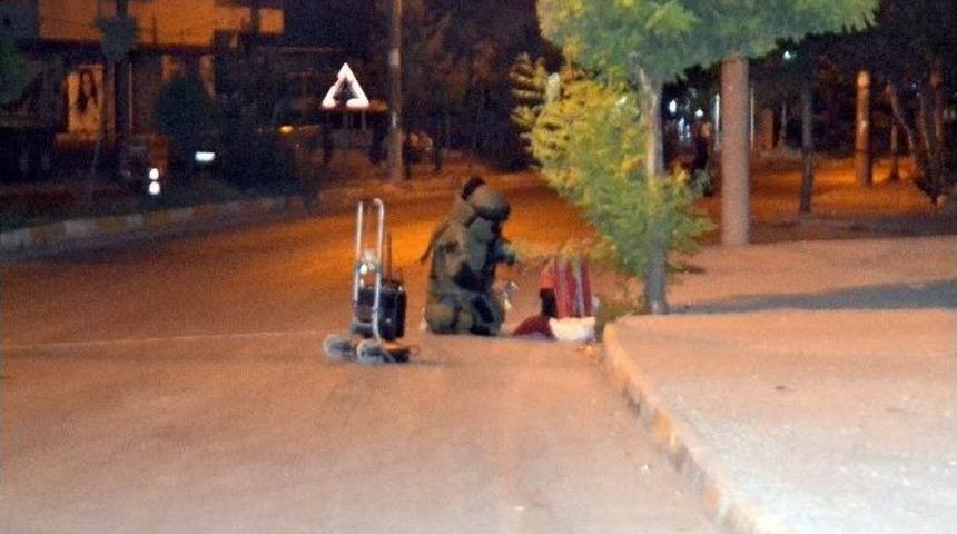 Adıyaman&rsquo;da Ş&uuml;pheli Valiz Paniği