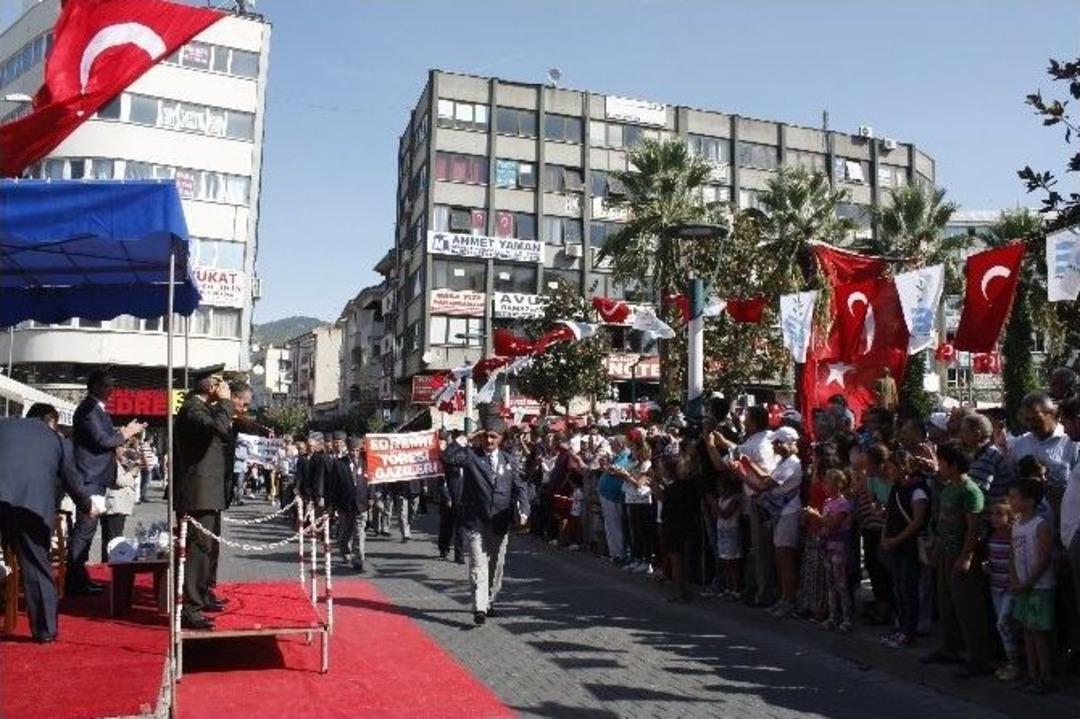 Edremit D&uuml;şman İşgalinden Kurtuluşunu Kutladı