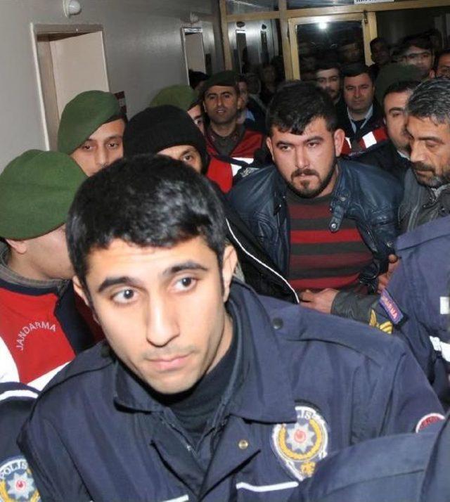 Özgecan Davasında Savcı, 3 Sanığa Da 'ağırlaştırılmış Ömür Boyu' Istedi