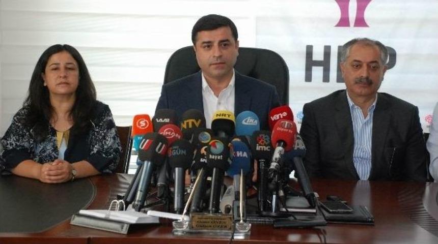 Demirtaş Diyarbakır&rsquo;da G&uuml;ndemi Değerlendirdi