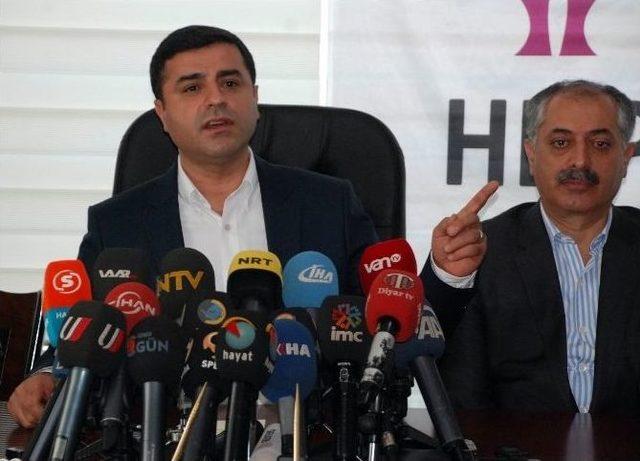 Demirtaş Diyarbakır’da Gündemi Değerlendirdi