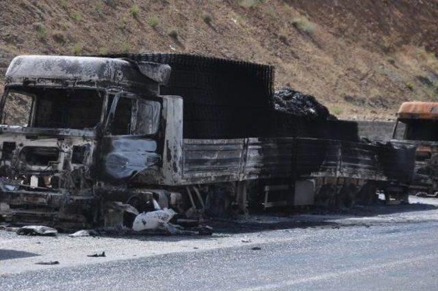 Pkk lıların Ateşe Verdiği Araçlar Hurda Yağınına Döndü 3