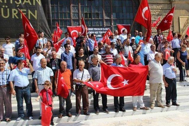 Haydarpaşa Garı’nda Terör Protestosu 1