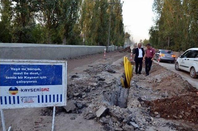 Bünyan’da Doğalgaz Altyapı Çalışmaları Başladı