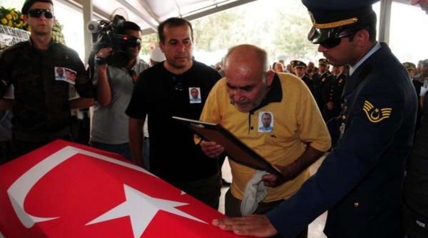 Adana 3 Şehidine Ağladı (2)