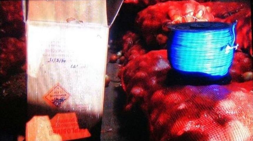 Şanlıurfa&rsquo;da 5,5 Ton Patlayıcı Ele Ge&ccedil;irildi