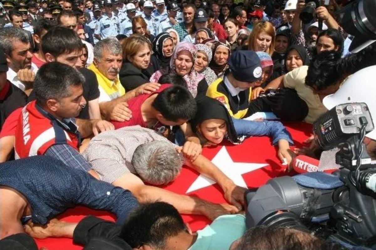 Yozgatlı Şehit Polis Son Yolculuğuna Uğurlandı