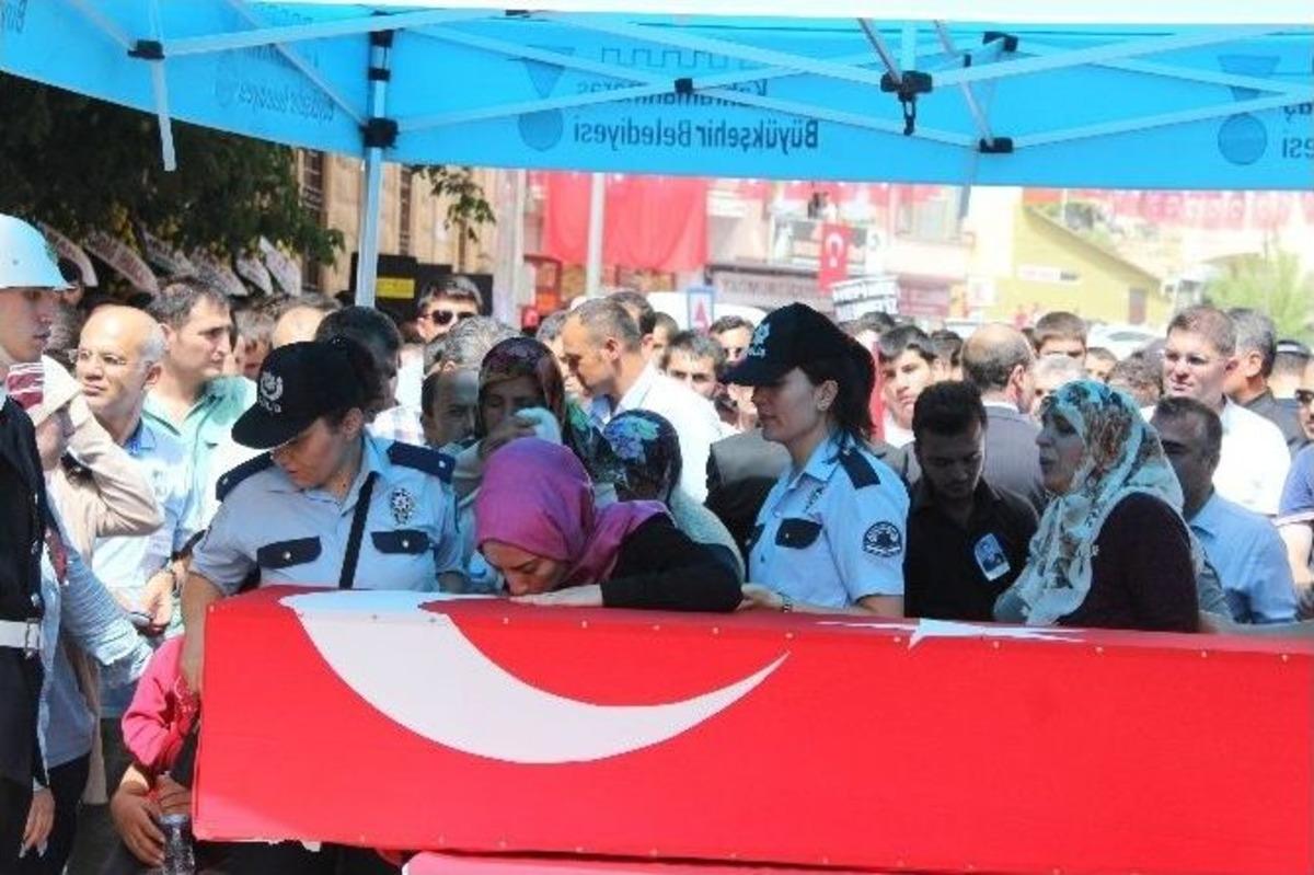 Şehit Başkomiser Son Yolculuğuna Uğurlandı
