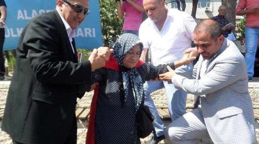 Alaşehir&rsquo;den Ter&ouml;re Lanet Yağdı
