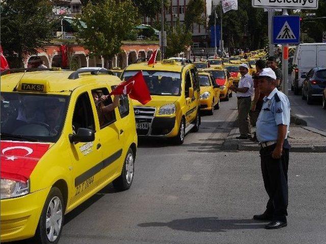 Edirne’de Taksi Ve Minibüsçü Esnafından ‘teröre Tepki’ Konvoyu