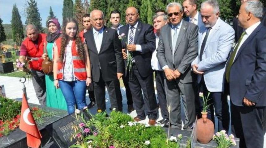 Kızılay'da Toplanan Soma Yardım Paraları Ailelere Dağıtıldı