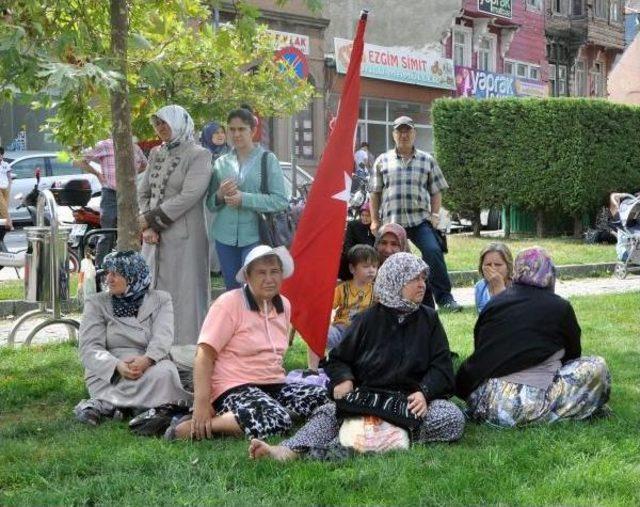 Balıkesirli Şehidin Cenazesi Yine Gecikti