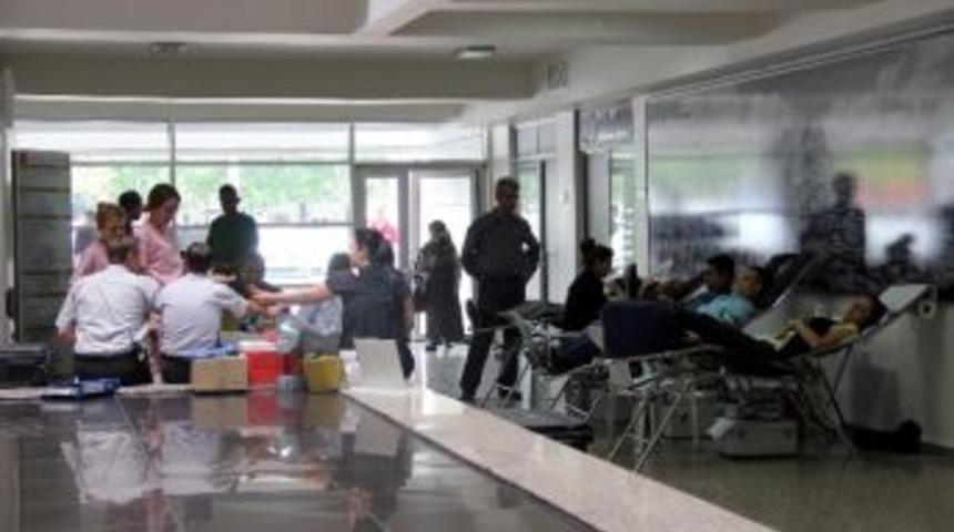 Kastamonu Belediyesi Personeli Kan Bağışı Yaptı