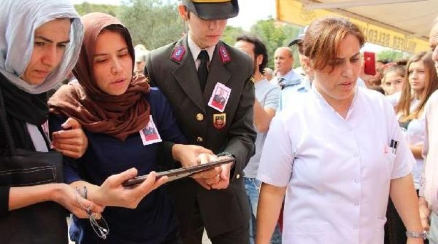 Bursa, Şehit Yarbay &Ccedil;elikcan'ı G&ouml;zyaşlarıyla Uğurladı (2)