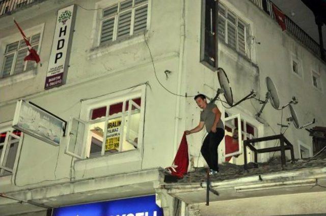Bartın da Hdp Binasına Saldırı 3