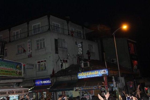 Bartın’da Hdp Binasının Tabelası Söküldü 2