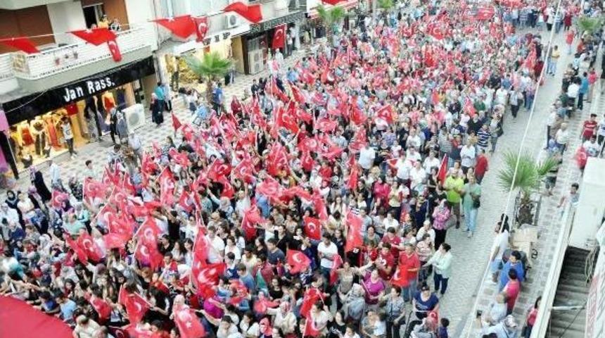 Turgutlu Ter&ouml;re Karşı Tek Y&uuml;rek Oldu