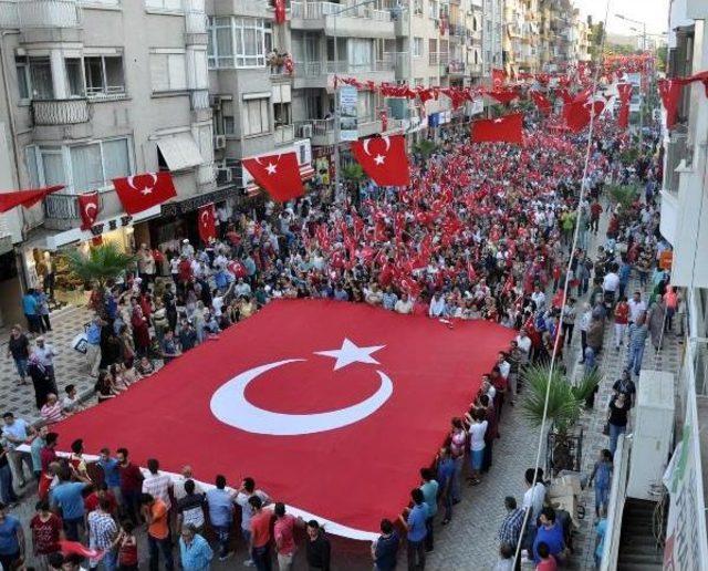 Turgutlu Teröre Karşı Tek Yürek Oldu