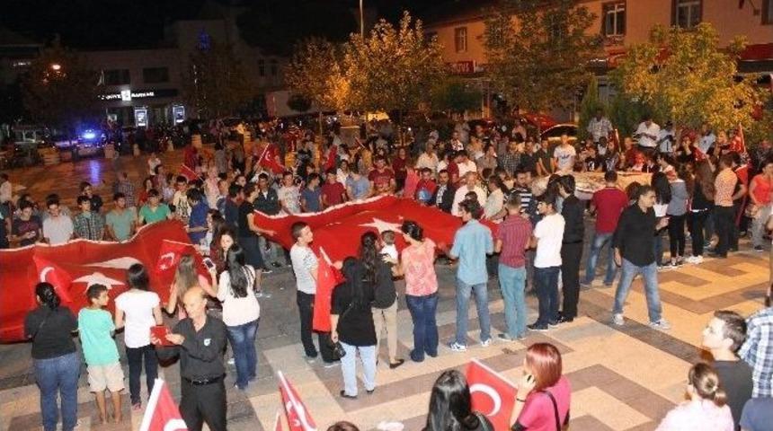Manyas&rsquo;ta Ter&ouml;r&uuml; Protesto Y&uuml;r&uuml;y&uuml;ş&uuml;