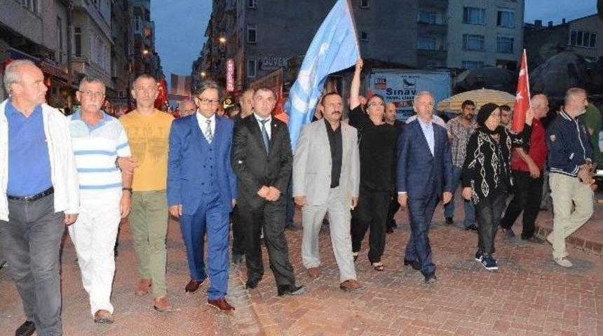 Sinop&rsquo;ta &Uuml;lk&uuml; Ocaklarından Ter&ouml;re Tepki Y&uuml;r&uuml;y&uuml;ş&uuml;