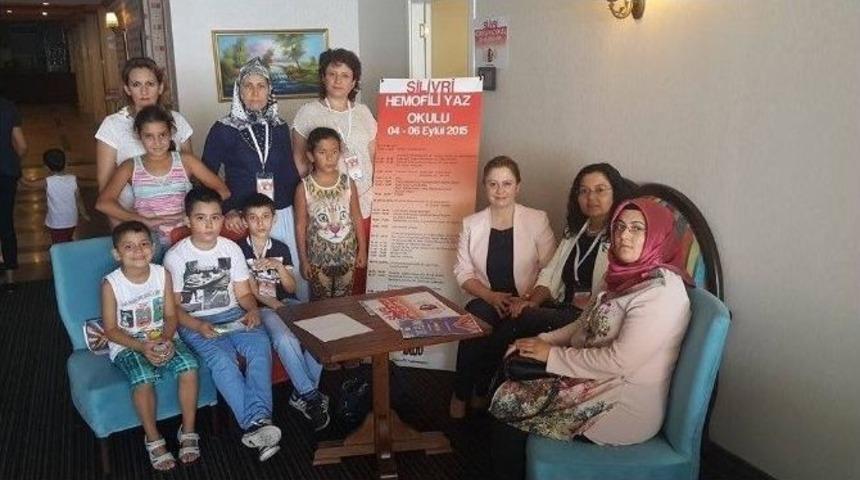Hemofili Hastaları Yaz Okulunda