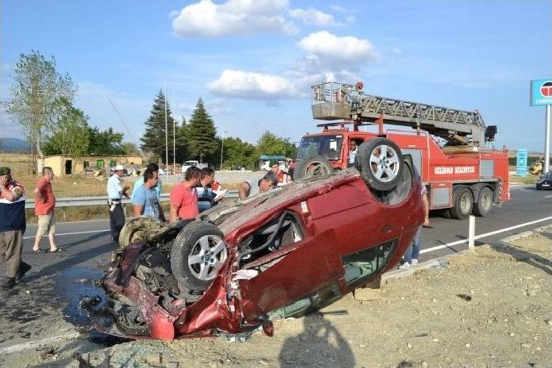 Takla Atan Ara&ccedil;ta Anne-baba &Ouml;ld&uuml;, Kızları Ağır Yaralandı