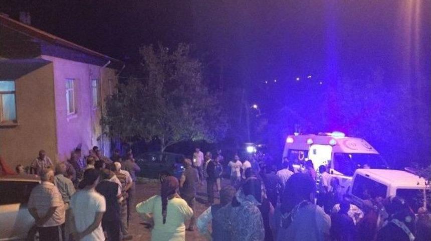 20 Yaşındaki Gen&ccedil; Kendini Astı