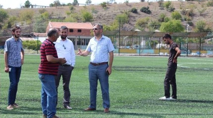 Başkan S&ouml;z&uuml;n&uuml; Tuttu, Sarıcakaya Futbol Sahasına Kavuşuyor