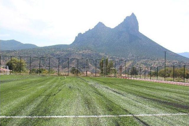 Başkan Sözünü Tuttu, Sarıcakaya Futbol Sahasına Kavuşuyor