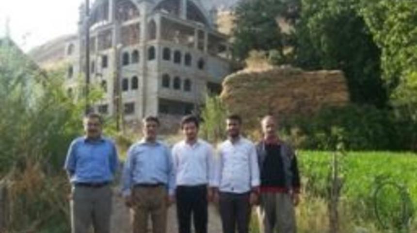 M&uuml;ft&uuml; Geylani Cami İnşaatlarında İncelemelerde Bulundu