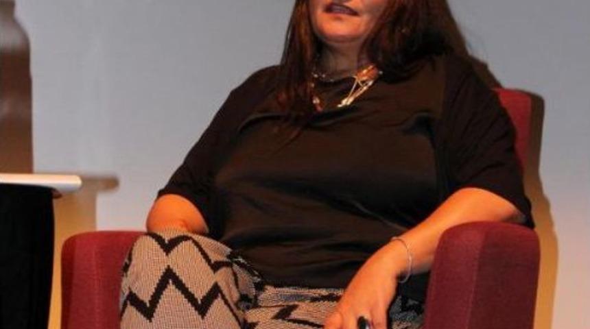 Elif, Babası Yılmaz G&uuml;ney&rsquo;I Anlattı