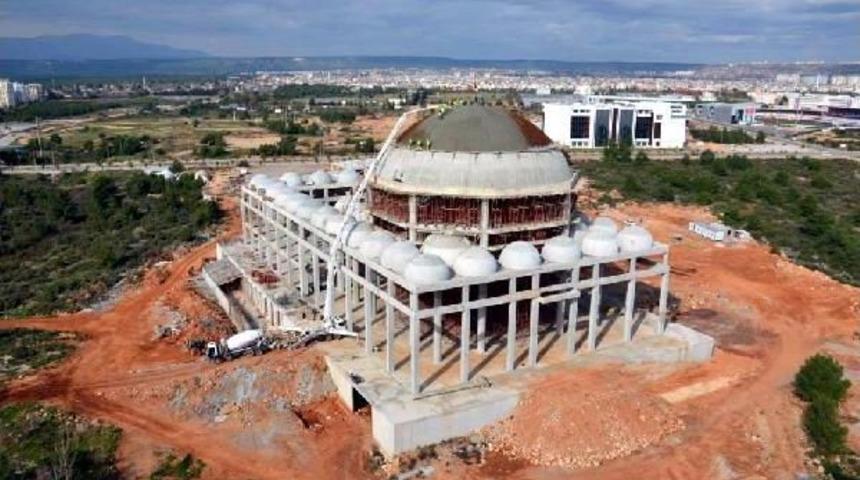 Akdeniz Üniversitesi Camii, Tomarza Taşıyla Yapılıyor