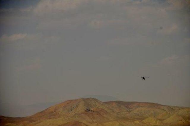 Tendürek Dağı'ndaki Pkk Hedefleri 2 Günden Bu Yana Bombalanıyor