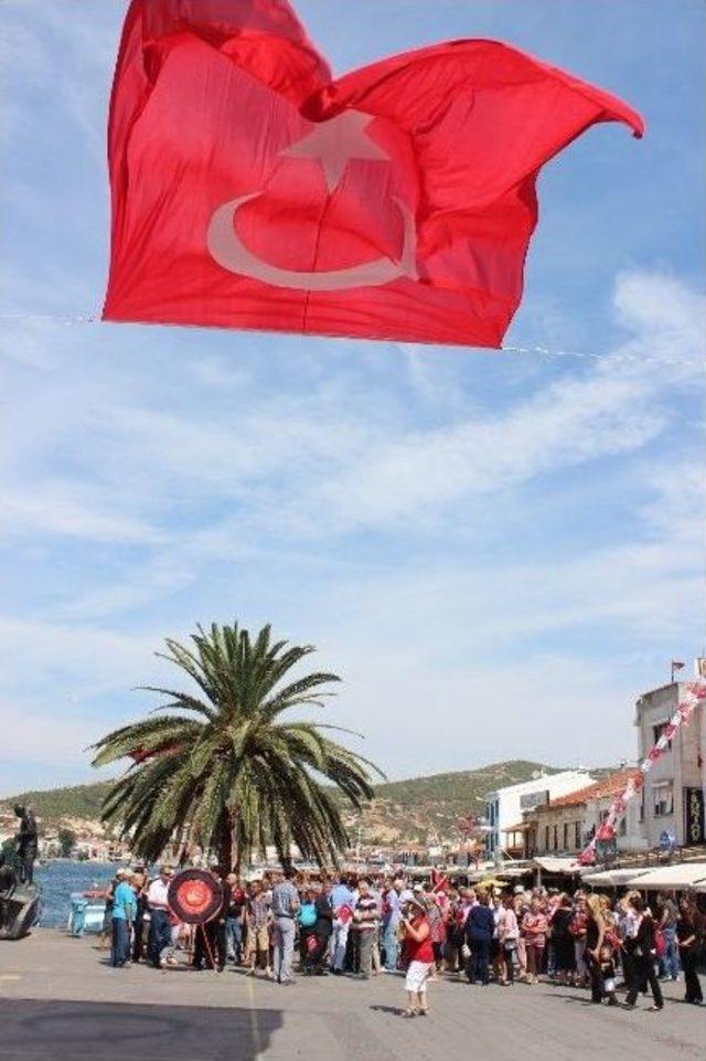 İzmir’in Kurtuluşu Ve Chp’nin Kuruluş Yıldönümü Foça’da Kutlandı 2