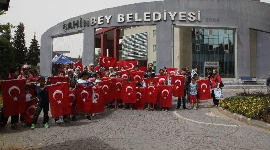 Şahinbey&rsquo;de Yer G&ouml;k &ldquo;kırmızı Beyaz&rdquo;