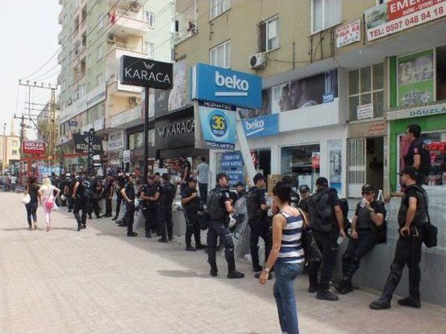 Hdp'li Öz'den Parti Binalarının Yakılmasına Tepki