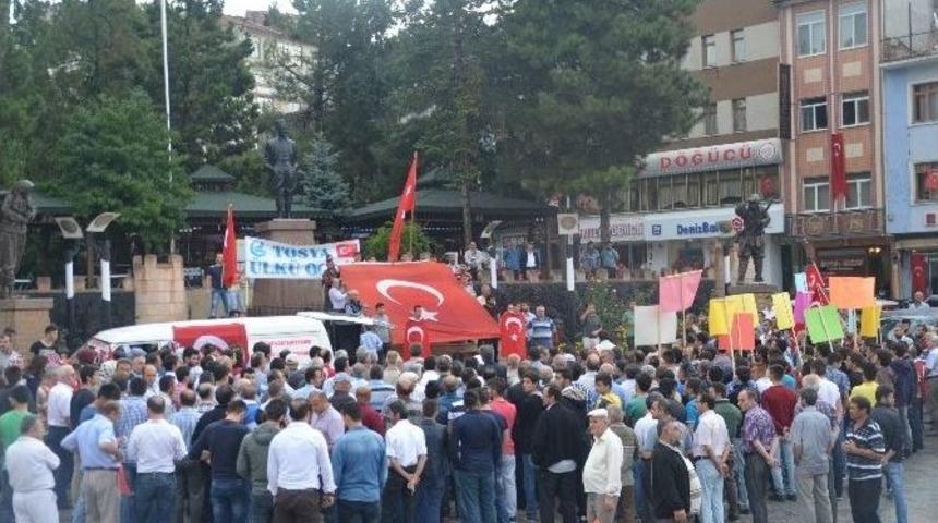 Tosya &Uuml;lk&uuml; Ocağı Pkk Ter&ouml;r &Ouml;rğ&uuml;t&uuml;n&uuml; Pretosto Mitingi Yaptı