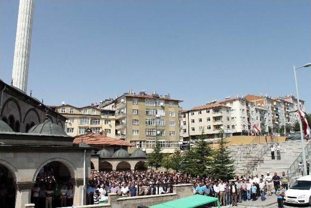 Akdağmadeni İl&ccedil;esinde Ter&ouml;re Lanet Y&uuml;r&uuml;y&uuml;ş&uuml; Yapıldı 1