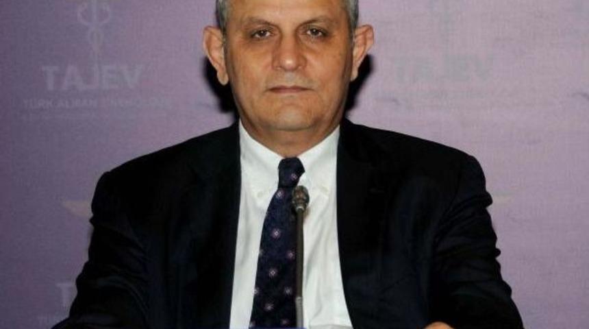 Prof. Dr. K&ouml;se: Rahim Ağzı Kanseri, Aşıyla &Ouml;nlenebiliyor