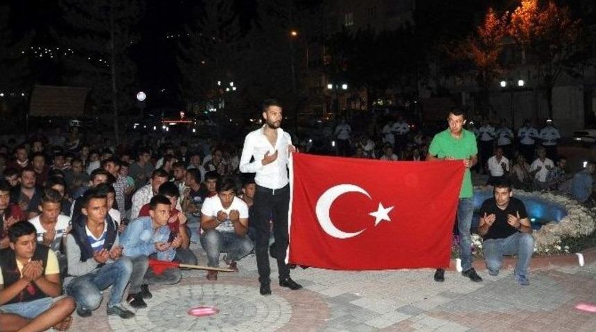Emet&rsquo;te Ter&ouml;re Lanet Y&uuml;r&uuml;y&uuml;ş&uuml;