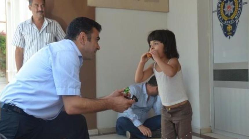 Emniyet &Ouml;n&uuml;nde Otob&uuml;sleri Arızalanan 174 Umut Yolcusu Yakalandı