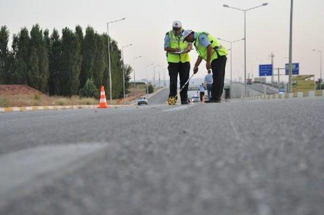 Paramedik, Kalp Masajı Yaparak Hayata Döndürdüğü Çocuğun Öldüğünü Öğrenince Gözyaşı Döktü