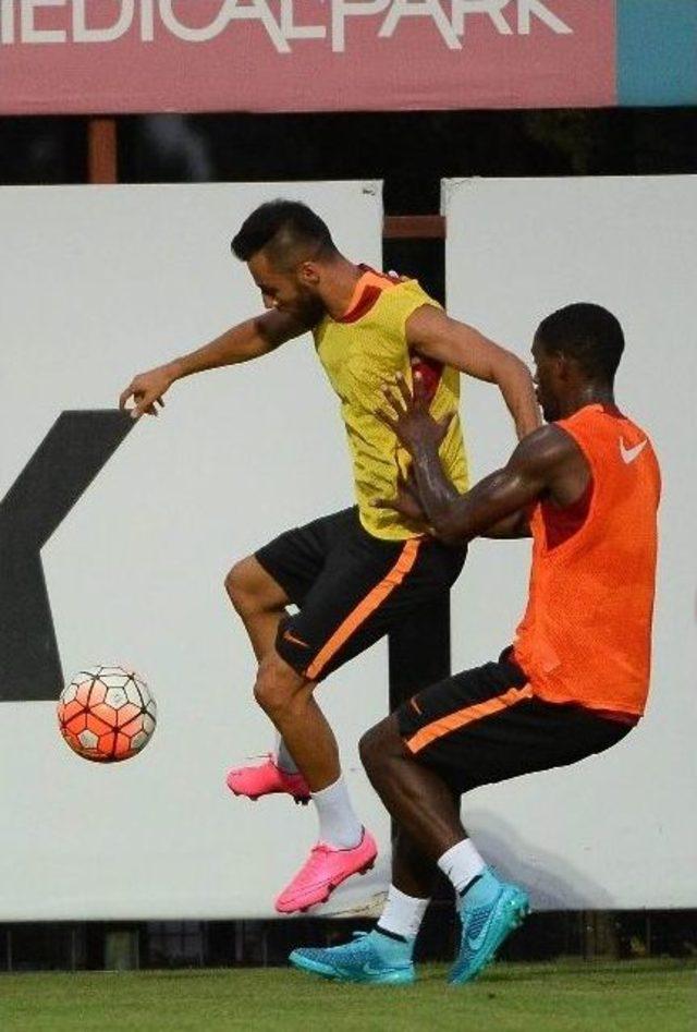 Galatasaray, Mersin İdmanyurdu Ma&ccedil;ı Hazırlıklarını S&uuml;rd&uuml;rd&uuml; 3