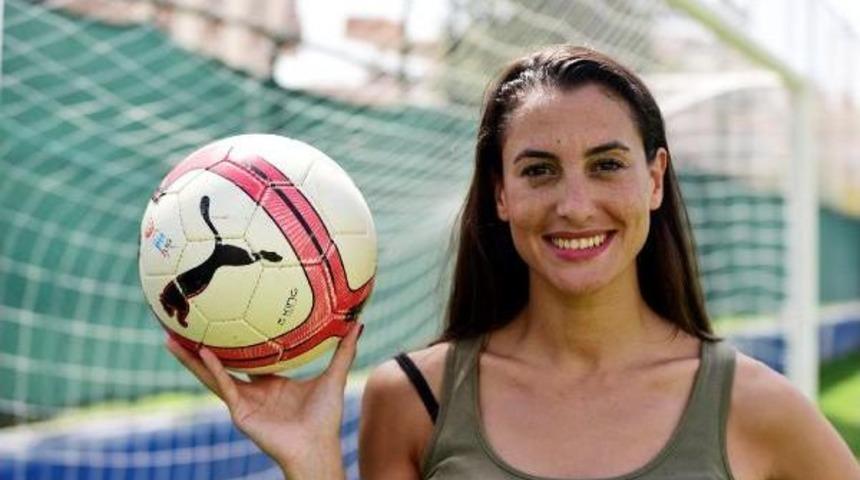 Alman Futbolunun T&uuml;rk G&uuml;zeli Antalya'da