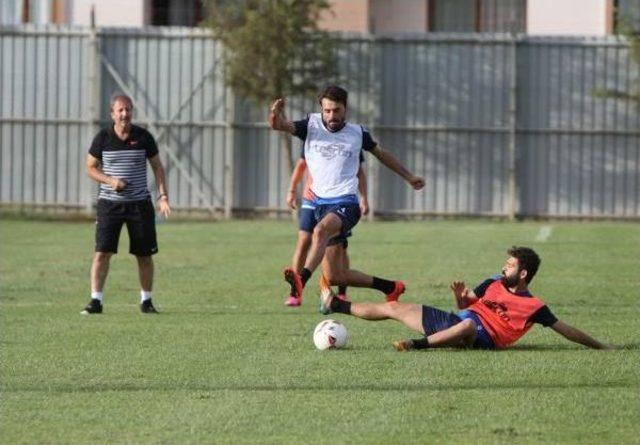 Manisaspor 2'de 2 Yapmak Isityor