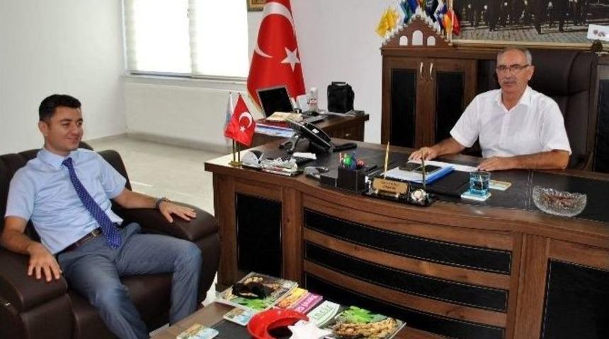 Kaymakam S&uuml;r&uuml;c&uuml;&rsquo;den Başkan Kale&rsquo;ye Ziyaret