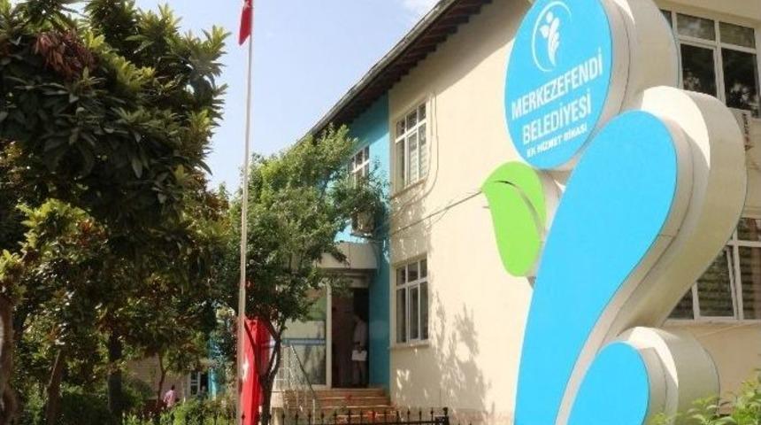 Merkezefendi&rsquo;de Eğitim Yardımına B&uuml;y&uuml;k İlgi