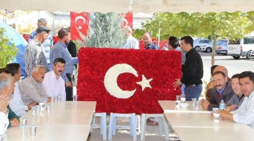 Ato Başkanı Bezci&rsquo;den Dağlıca Şehidinin Evine Taziye Ziyareti