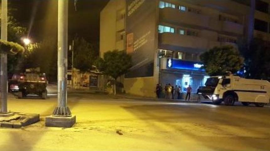Pkk'lılar Kız Istemeye Giden Aileye Ateş A&ccedil;tı: 2 Yaralı